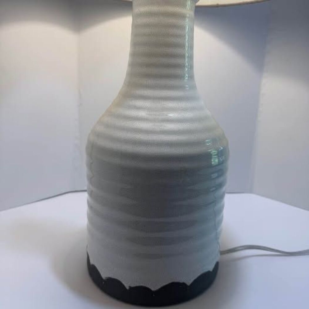 Lamp - Picture 4 of 5